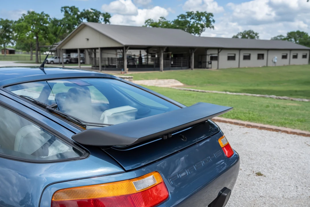 1989 Porsche 928 S4 - Image 23 of 31