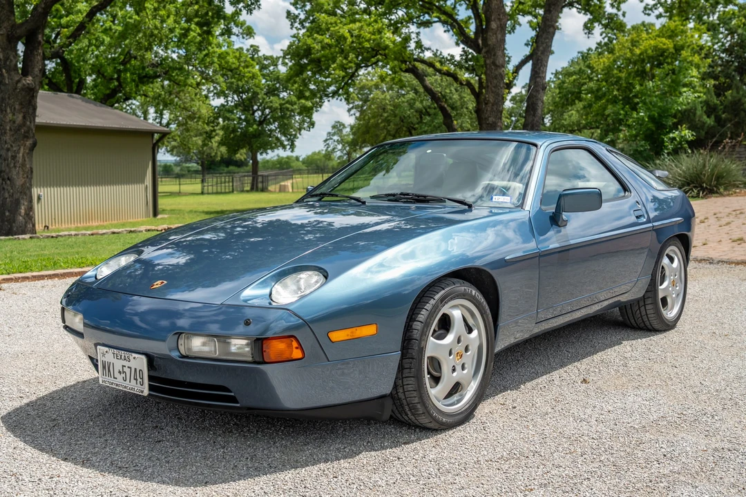 1989 Porsche 928 S4 - Image 2 of 31