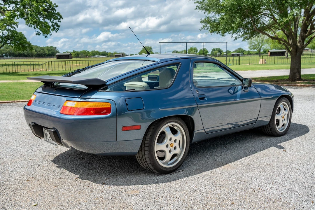 1989 Porsche 928 S4 - Image 5 of 31