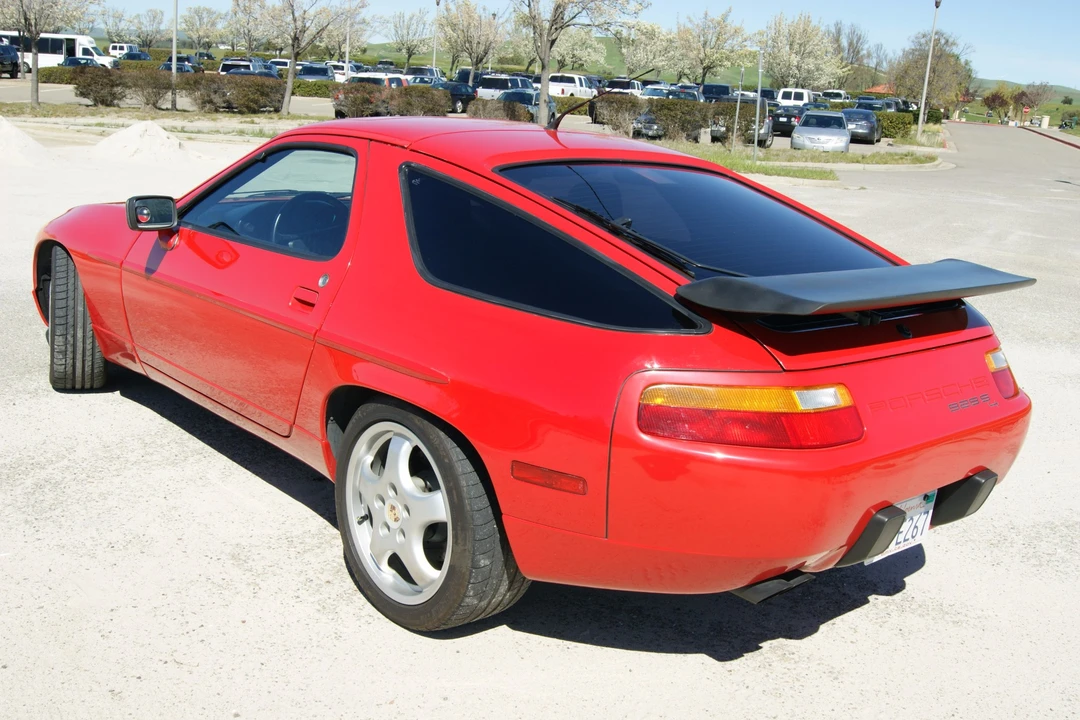 1989 Porsche 928 S4 - Image 30 of 31