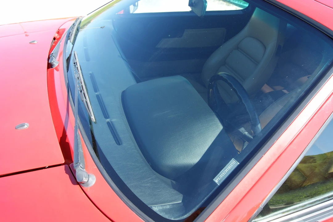 1989 Porsche 928 S4 - Image 28 of 31