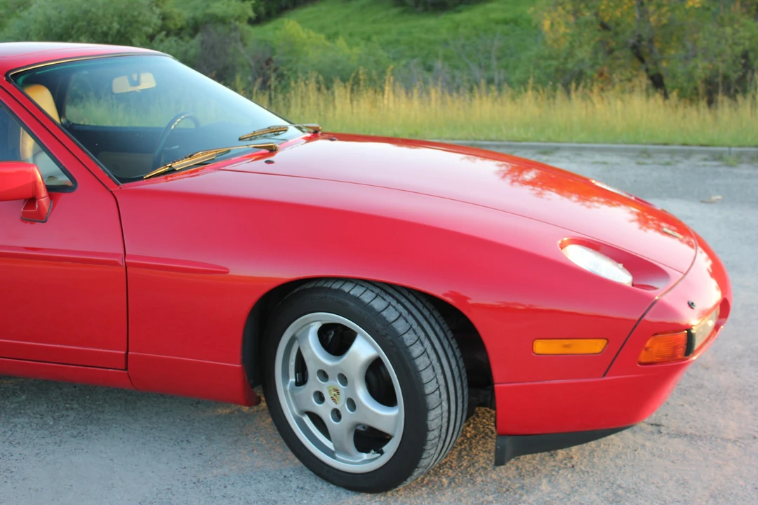 1989 Porsche 928 S4 - Image 6 of 31