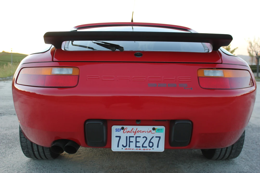 1989 Porsche 928 S4 - Image 9 of 31