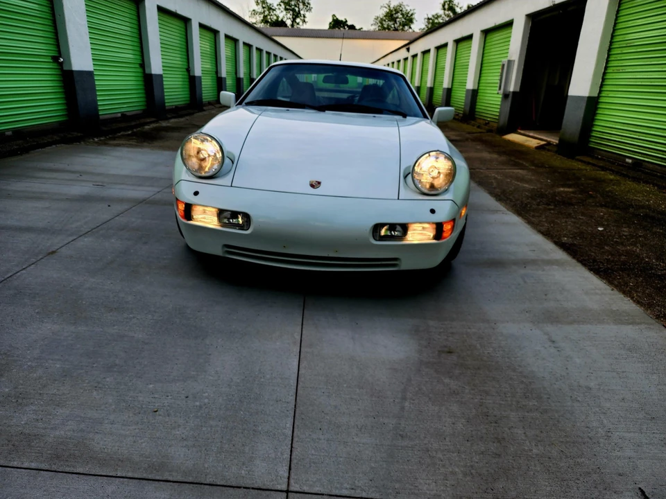 1989 Porsche 928 S4 - Image 13 of 31