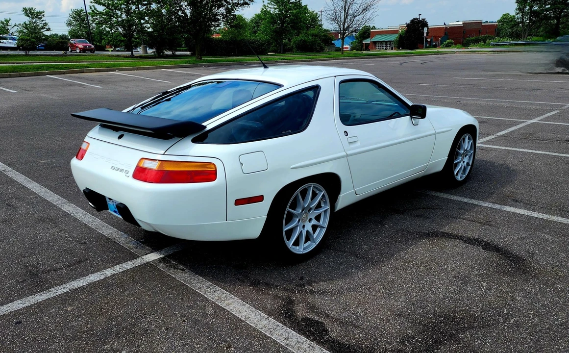 1989 Porsche 928 S4 - Image 5 of 31