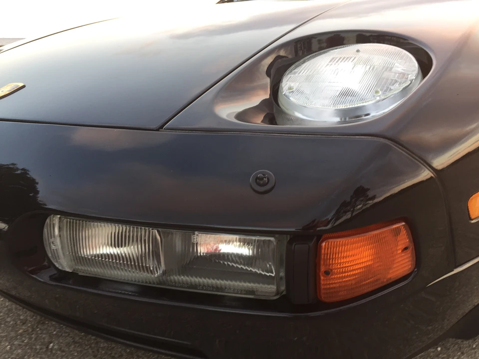 1989 Porsche 928 S4 - Image 15 of 31