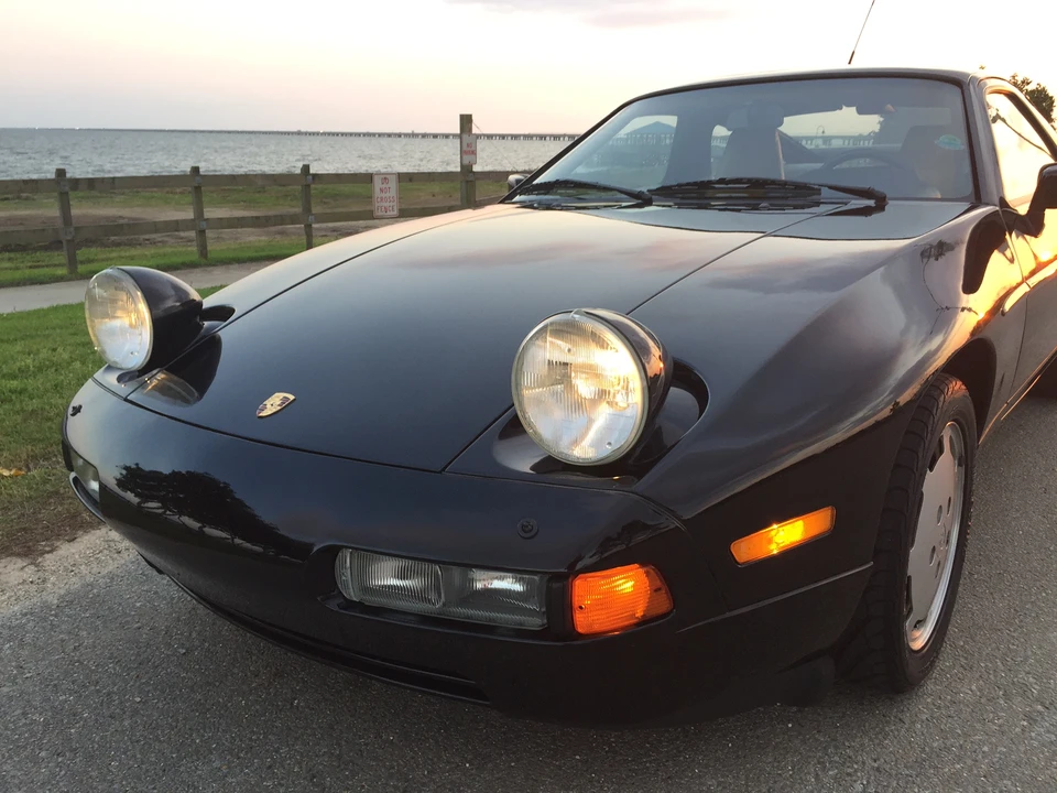 1989 Porsche 928 S4 - Image 14 of 31