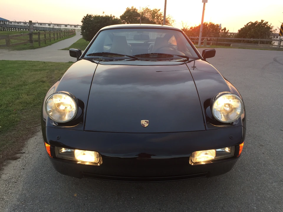 1989 Porsche 928 S4 - Image 11 of 31
