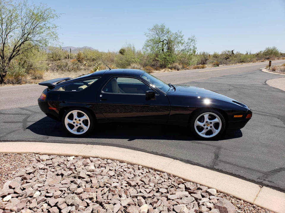1989 Porsche 928 S4 - Image 3 of 31