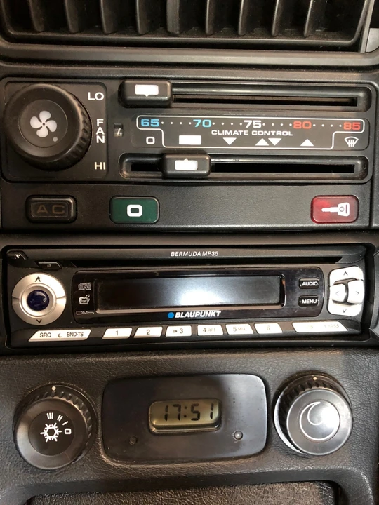 1989 Porsche 928 S4 - Image 28 of 31