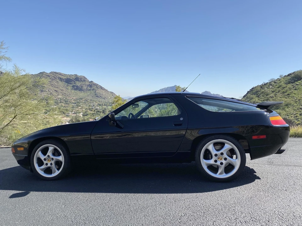 1989 Porsche 928 S4 - Image 19 of 31