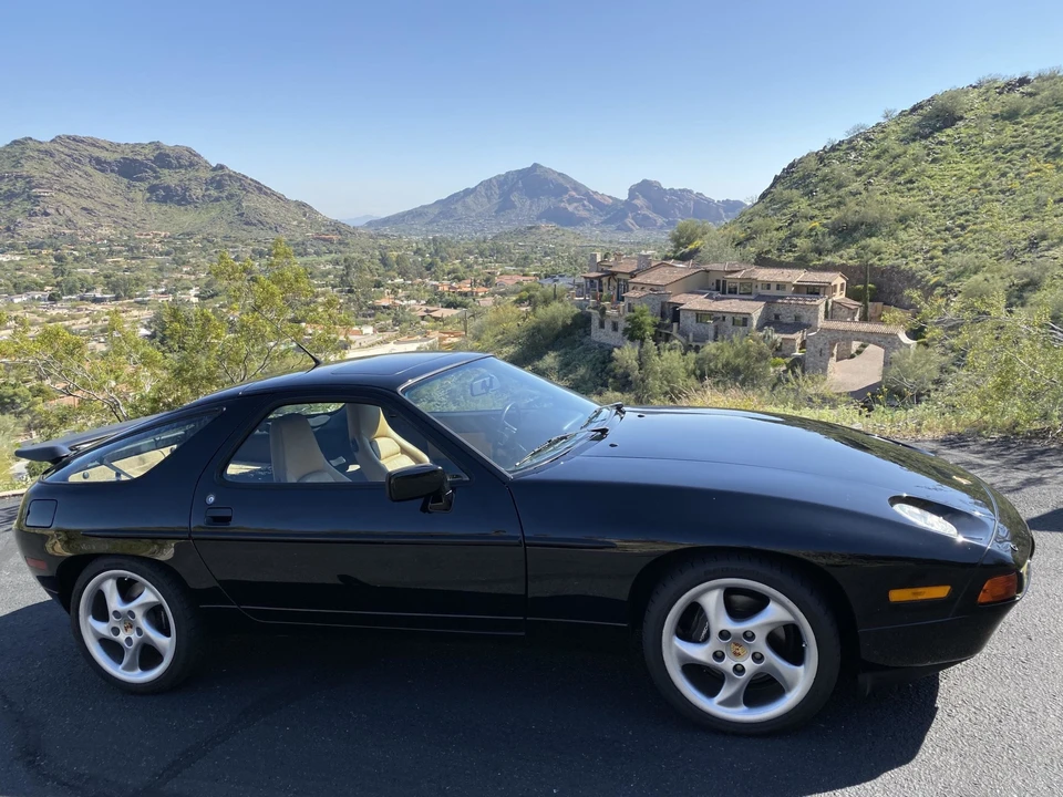 1989 Porsche 928 S4 - Image 8 of 31