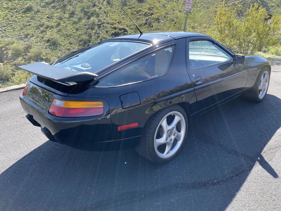 1989 Porsche 928 S4 - Image 12 of 31