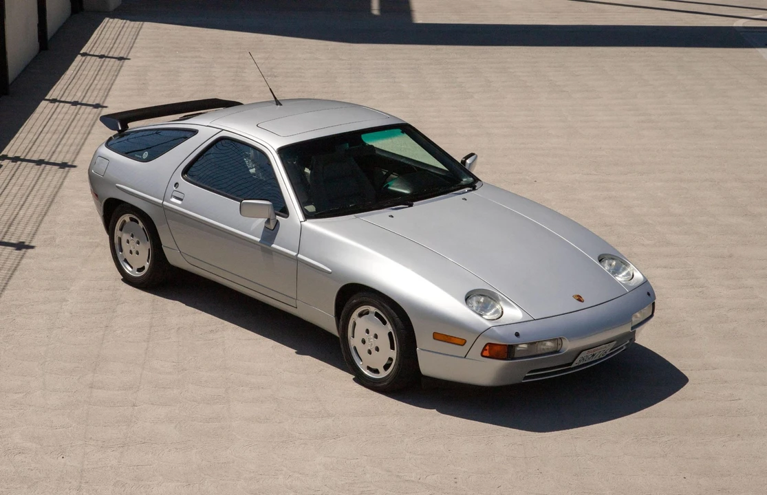 1989 Porsche 928 S4 - Image 10 of 31