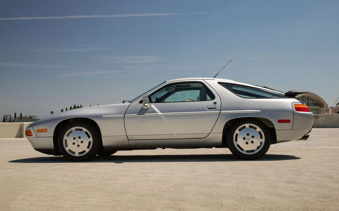1989 Porsche 928 S4 - Image 23 of 31