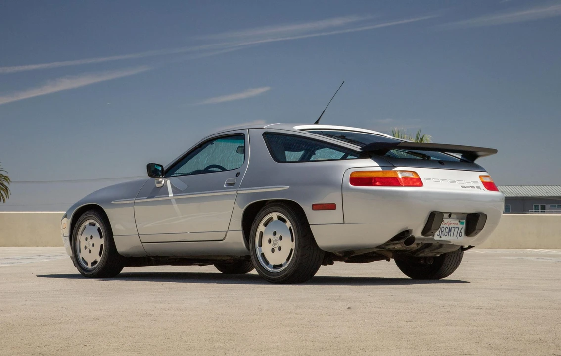 1989 Porsche 928 S4 - Image 18 of 31