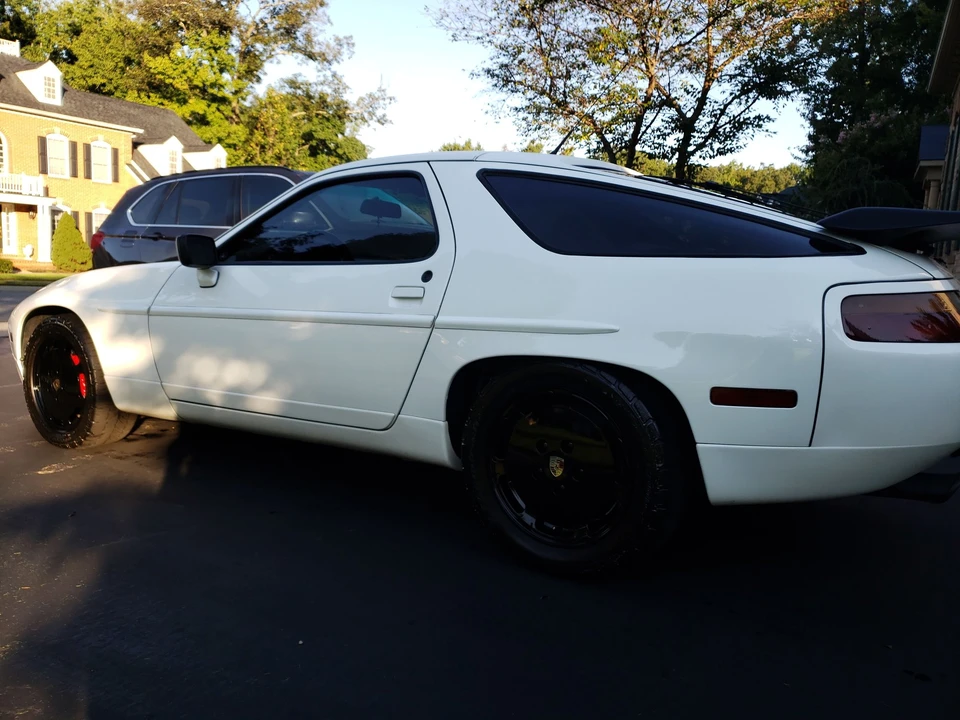 1989 Porsche 928 S4 - Image 11 of 13