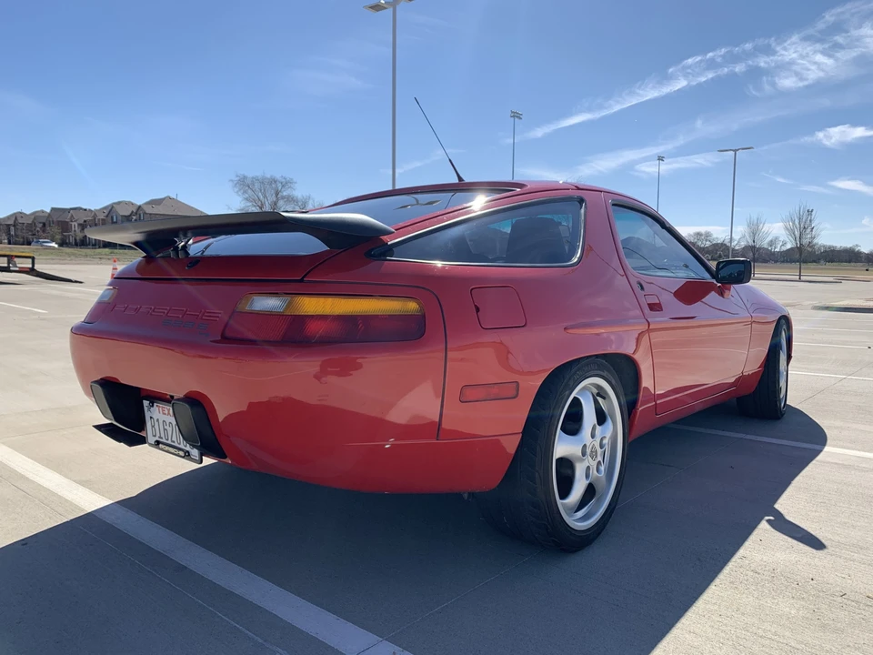 1989 Porsche 928 S4 - Image 18 of 31