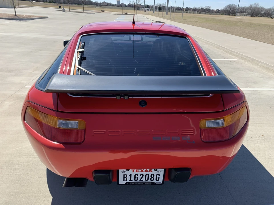 1989 Porsche 928 S4 - Image 15 of 31