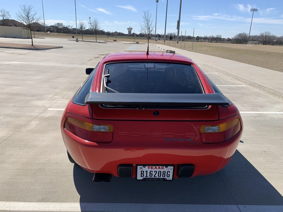 1989 Porsche 928 S4 - Image 16 of 31