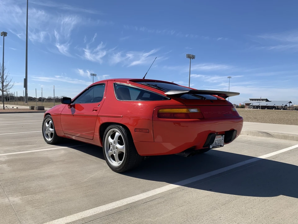 1989 Porsche 928 S4 - Image 14 of 31