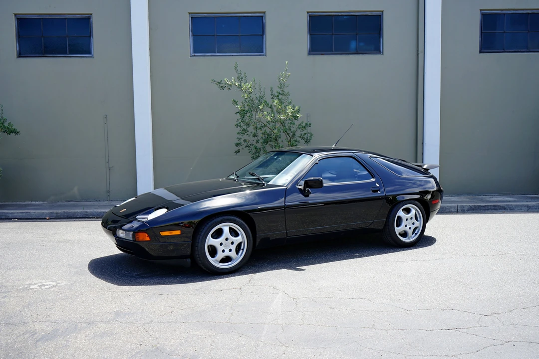 1989 Porsche 928 S4 - Image 9 of 31