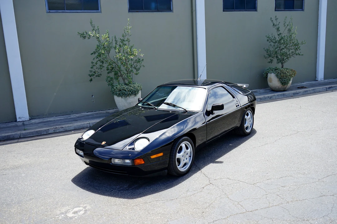 1989 Porsche 928 S4 - Image 10 of 31