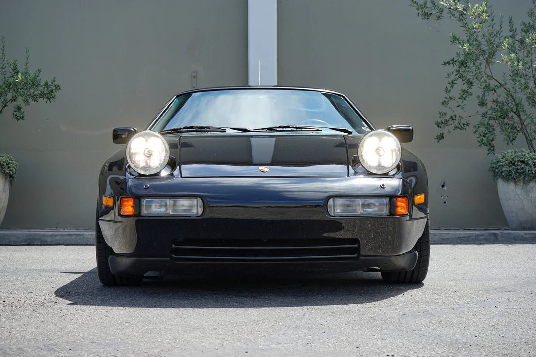 1989 Porsche 928 S4 - Image 6 of 31