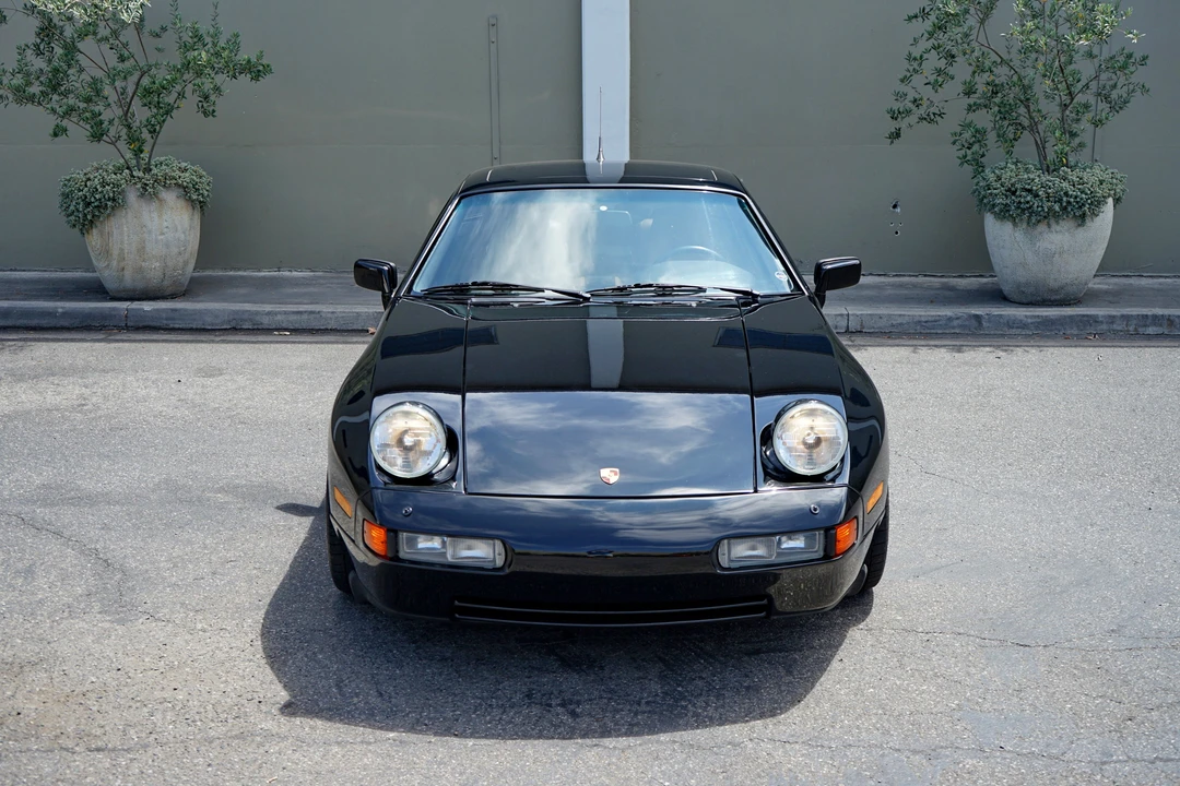 1989 Porsche 928 S4 - Image 7 of 31