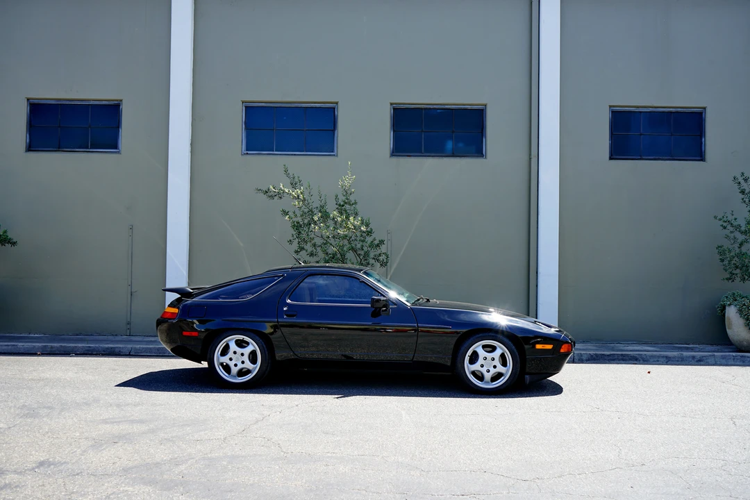1989 Porsche 928 S4 - Image 30 of 31