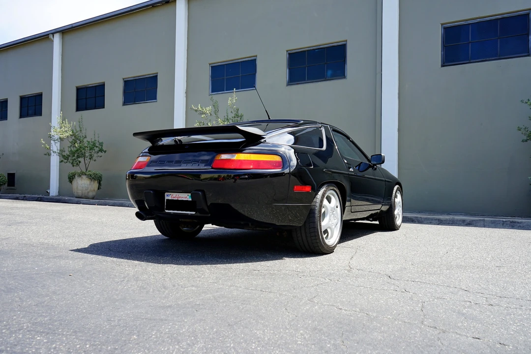 1989 Porsche 928 S4 - Image 23 of 31