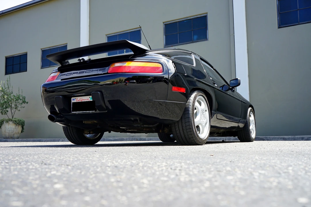 1989 Porsche 928 S4 - Image 24 of 31