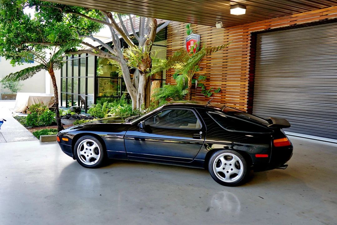 1989 Porsche 928 S4 - Image 16 of 31