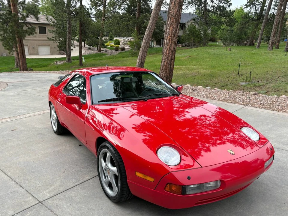 1989 Porsche 928 S4 - Image 17 of 24