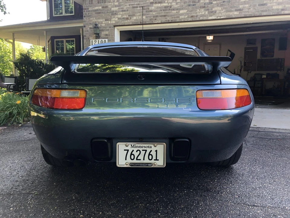 1989 Porsche 928 S4 - Image 16 of 31