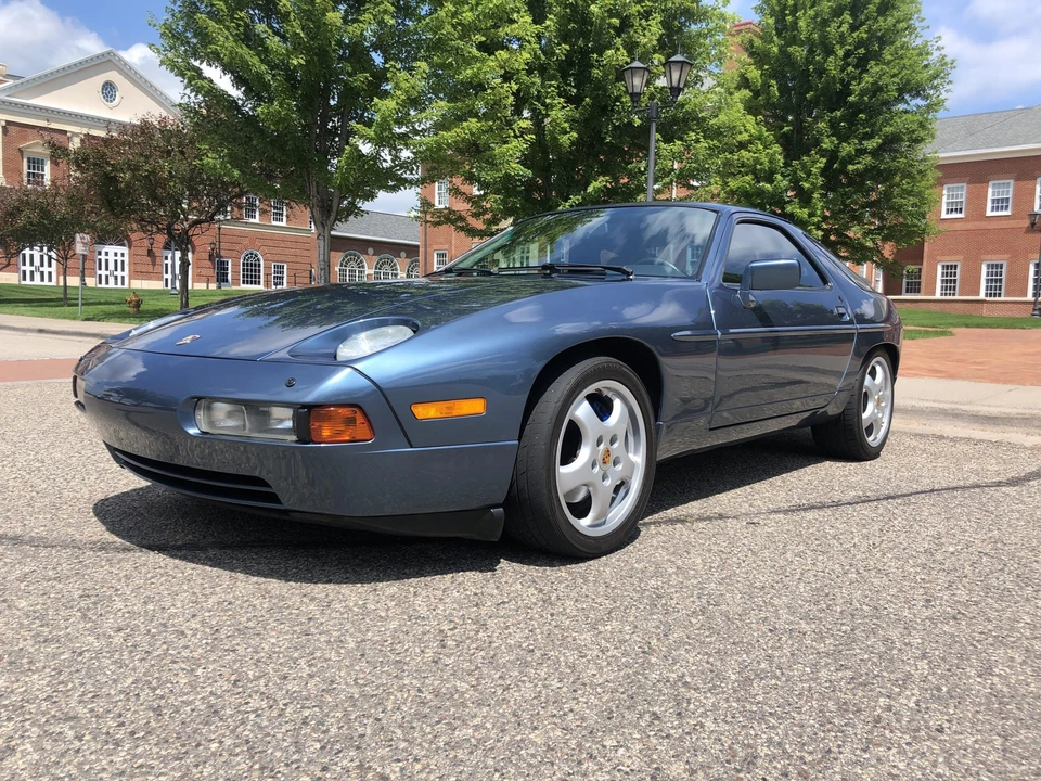 1989 Porsche 928 S4 - Image 2 of 31