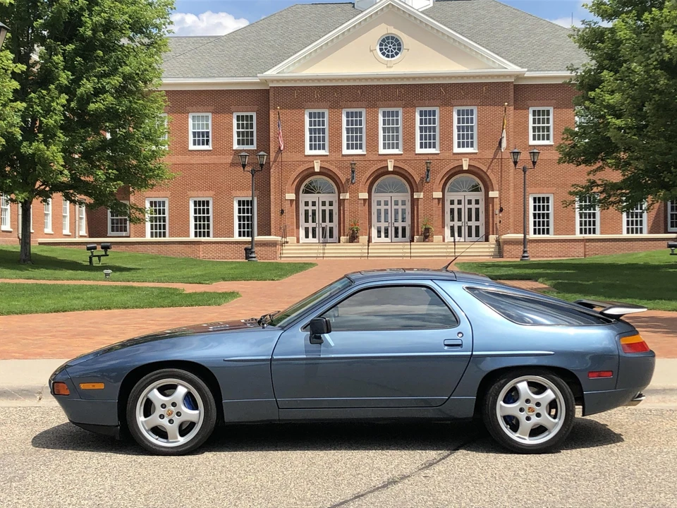 1989 Porsche 928 S4 - Image 7 of 31