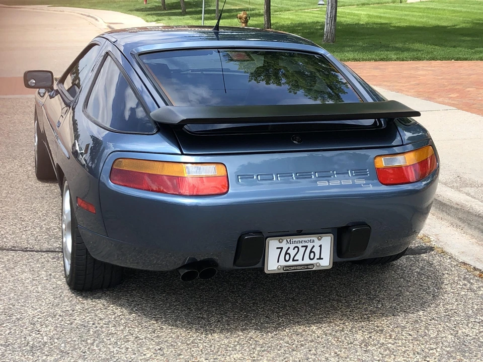 1989 Porsche 928 S4 - Image 15 of 31