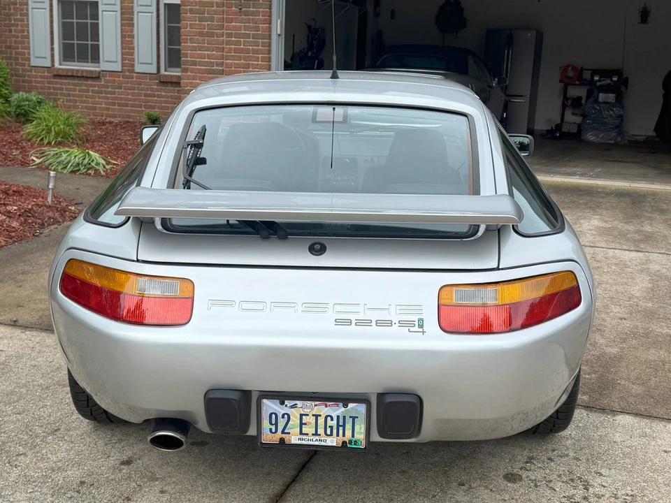 1989 Porsche 928 S4 - Image 11 of 31