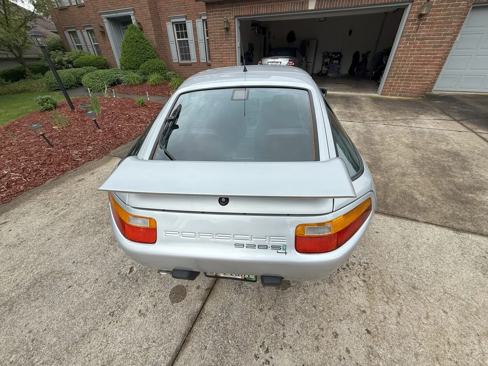 1989 Porsche 928 S4 - Image 10 of 31