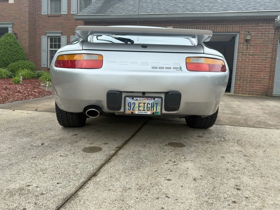 1989 Porsche 928 S4 - Image 12 of 31