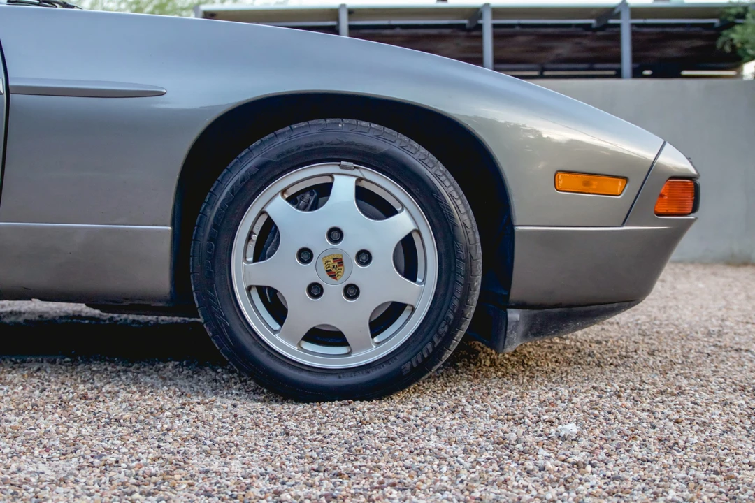 1989 Porsche 928 S4 - Image 21 of 31