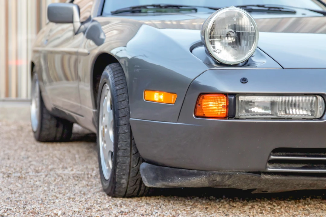 1989 Porsche 928 S4 - Image 5 of 31