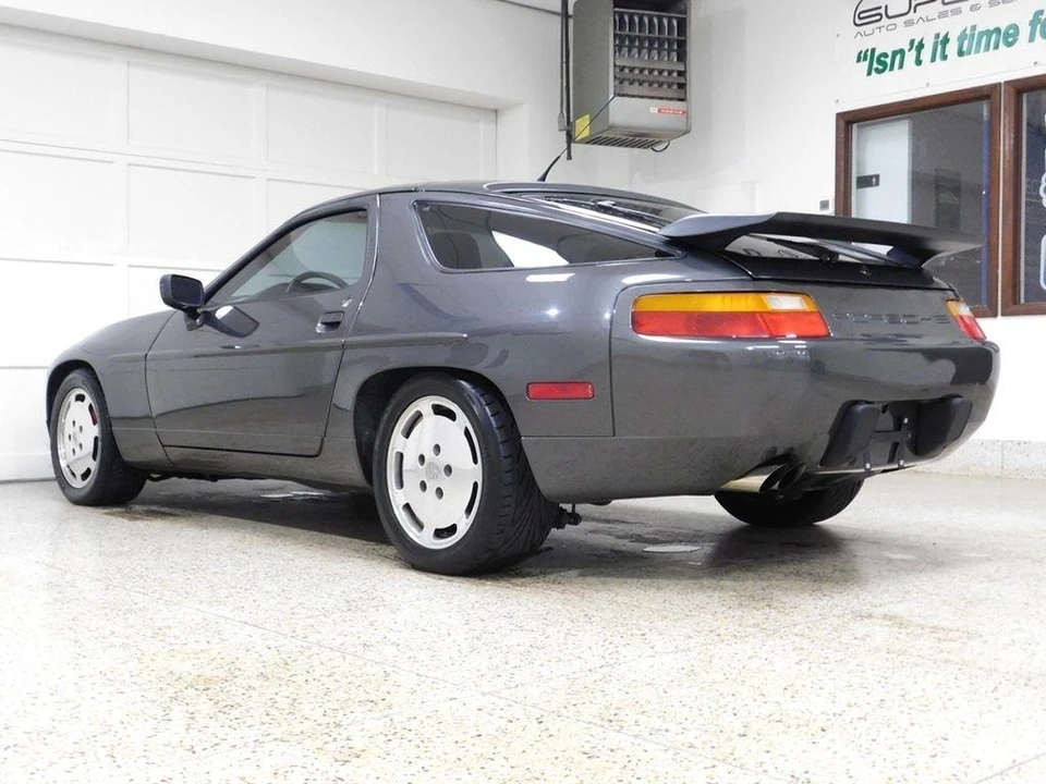 1989 Porsche 928 S4 - Image 6 of 31