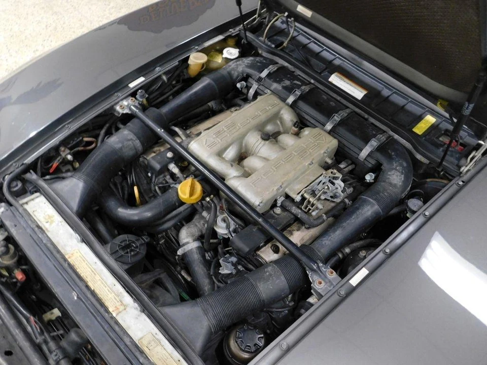 1989 Porsche 928 S4 - Image 15 of 31