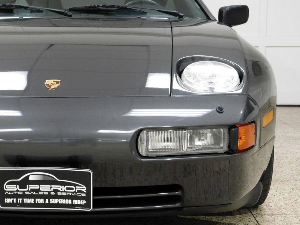 1989 Porsche 928 S4 - Image 16 of 31