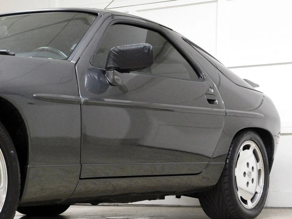 1989 Porsche 928 S4 - Image 18 of 31
