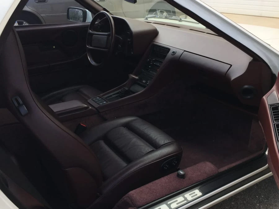 1989 Porsche 928 S4 - Image 5 of 8