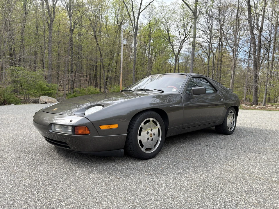 1989 Porsche 928 S4 - Image 8 of 31