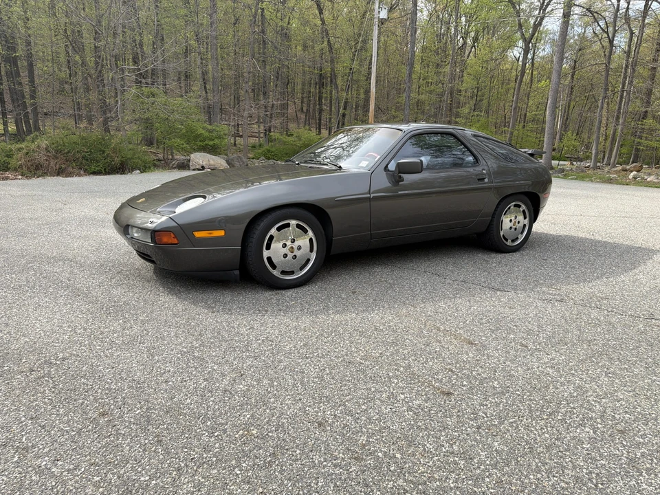1989 Porsche 928 S4 - Image 13 of 31